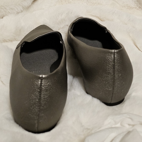 Anne Klein Women's Kia Pointed Toe Loafers - Picture 3 of 5